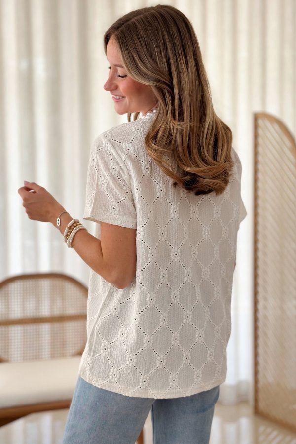 White Geometric Embroidered Slim Fit O Neck T Shirt - Image 2