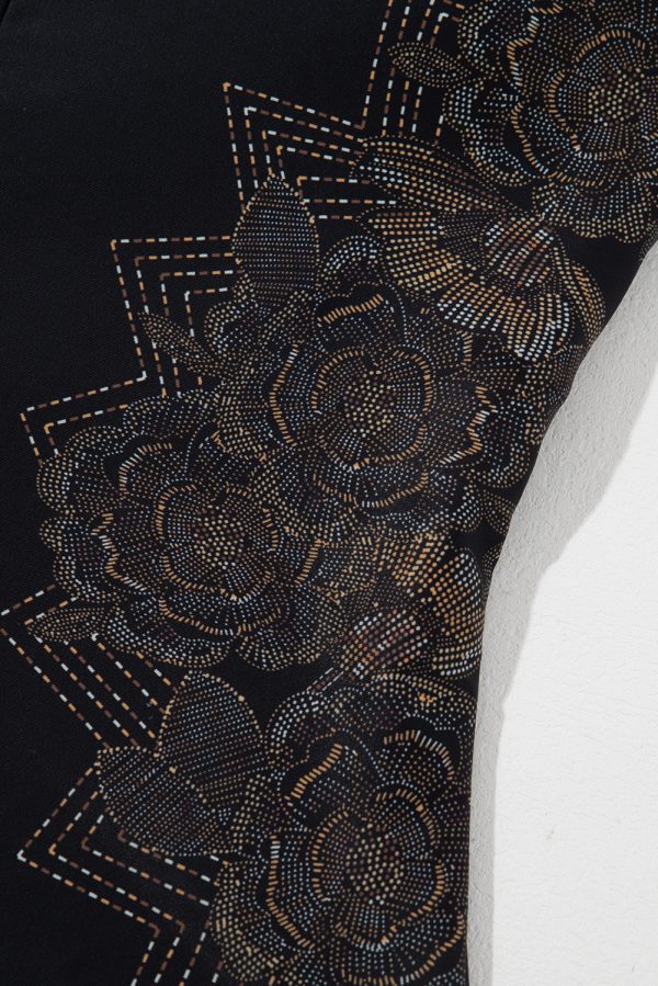 Black Petal Print Crisscross Back Spaghetti Straps Swimsuit - Image 11